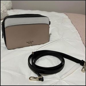 Kate Spade Camera Bag ❗️USED A COUPLE TIMES❗️